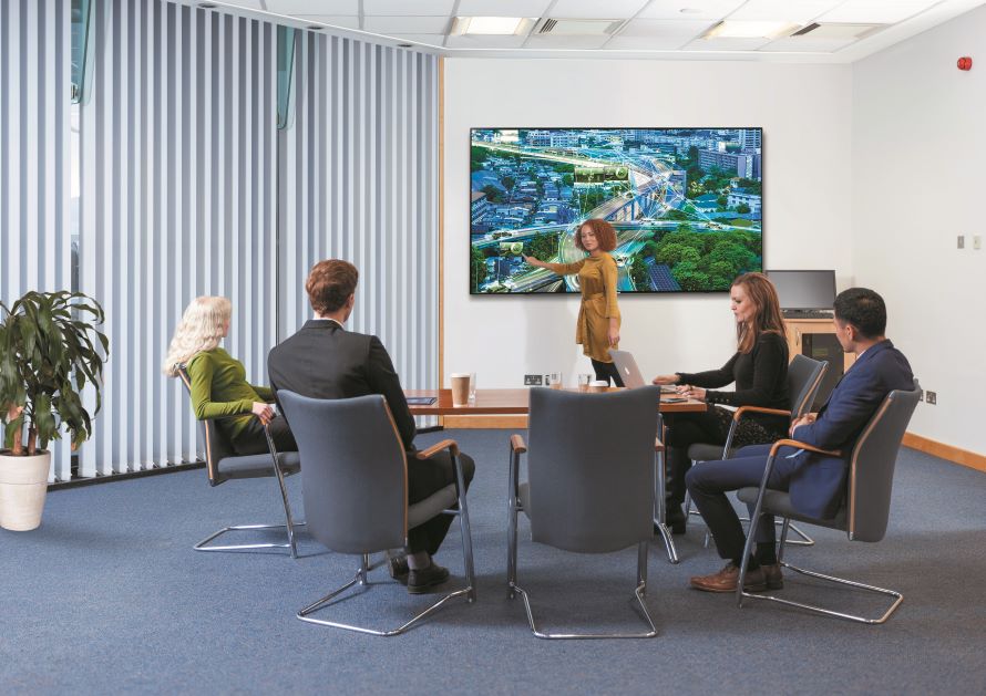 Philips Professional Display Solutions revolutioniert Meetings mit den brandneuen C-Line-Displays