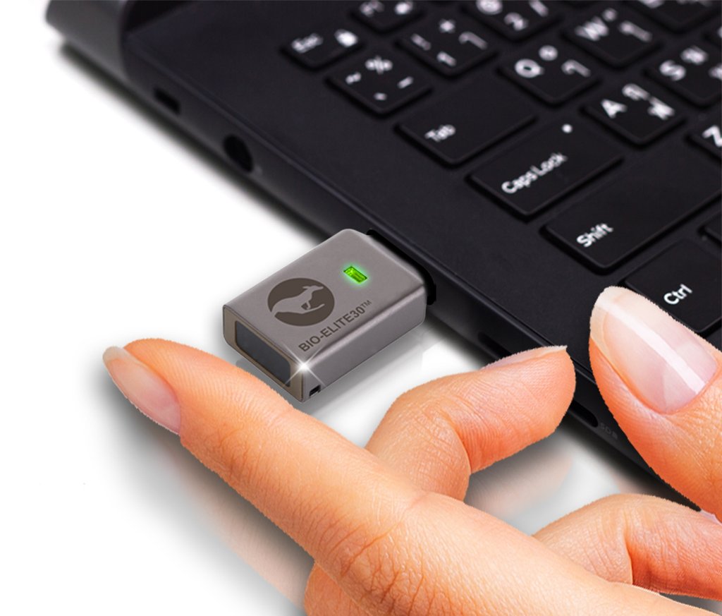 Weltweit einzigartig: hardwareverschlüsselter, managebarer Fingerabruck USB-Stick für das HomeOffice