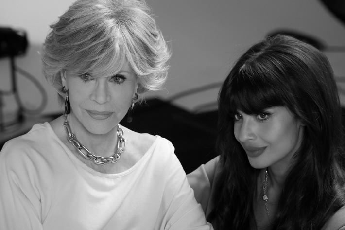 #PomellatoForWomen – Initiative des italienischen Juweliers Pomellato anlässlich des internationalen Weltfrauentags – Jameela Jamil im Gespräch mit Jane Fonda